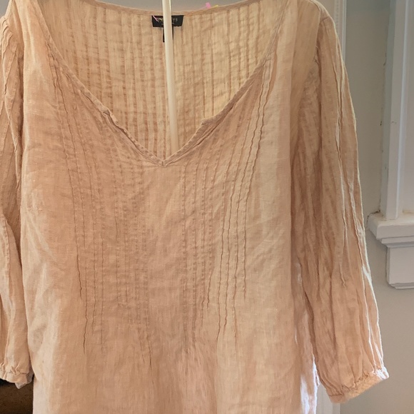 Talbots 1x petite linen top. Washable.‎ Worn a few times. - Picture 1 of 4